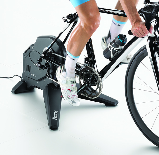 TRENAŽER TACX FLUX SMART