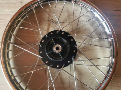 KOLO ZADNJE ZA MOPED TOMOS DRUGO KOLO ČRNO PESTO