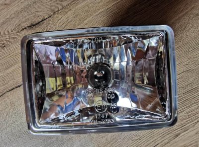 LUČ PREDNJA ZA MOPED TOMOS APN, AVTOMATIK ALI FLEXER Z ŽARNICO