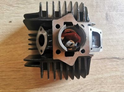 CILINDER – VALJ ZA MOPED TOMOS A35 DMP LITOŽELEZNI - KOMPLET Z BATOM