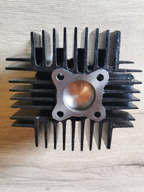 CILINDER – VALJ ZA MOPED TOMOS A35 DMP LITOŽELEZNI - KOMPLET Z BATOM