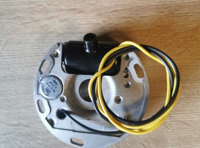 NOSILNA PLOŠČA ZA MOPED TOMOS 6V-17W AET 211.657 HIDRA