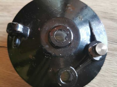 NOSILNA PLOŠČA ZADNJA ZA MOPED TOMOS APN, ATX ČRNA