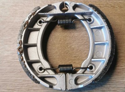 ZAVORNE ČELJUSTI ZA MOPED TOMOS APN NT, ALPINO